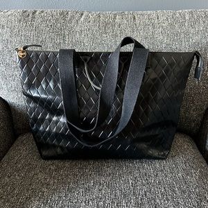 Clare V Le Zip Sac Diamond Embossed Leather Black 💕